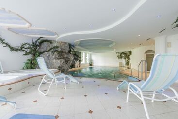 Отель Alpino Wellness & Spa