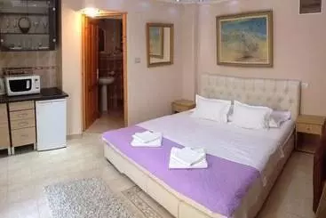 هتل Villa Ivana