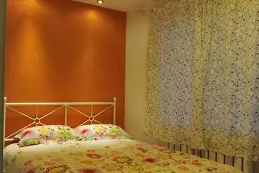 Hotel Buzz Lightyear Youth Hostel