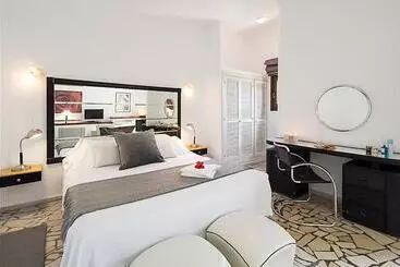 Hotel Punta Sur