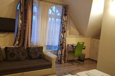 Pensió Médea Apartman