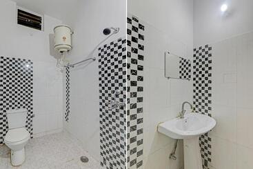 Oyo Flagship 73630 Hotel Riz