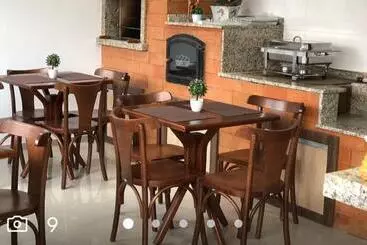 ユースホステル Pousada Família Eleutério