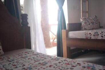 هتل Kassandra Beach