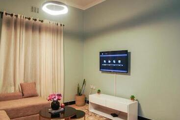 مبيت وإفطار Ilboru Haven Homes