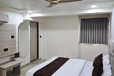 Hotel R K Villa