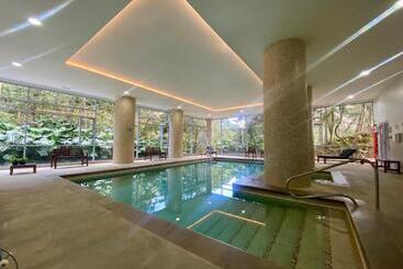 هتل آپارتمان Portanova Suites  5 Minutos De Cercanía Al Aeropuerto