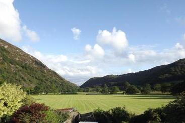 민박 The Coach House