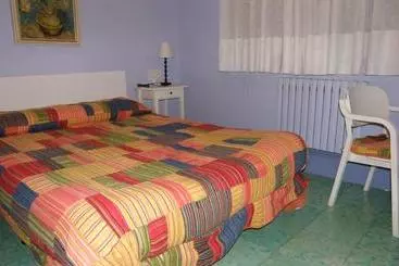 Hotel De La Val