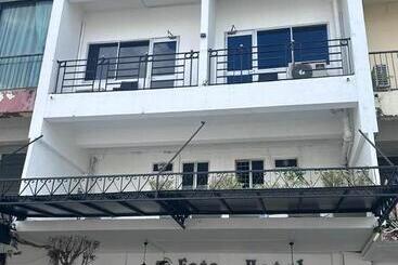 Fata Hotel By Project Borneo