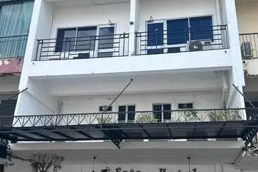 Fata Hotel By Project Borneo