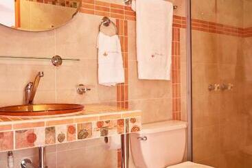 Finca Hotel Brugmansia