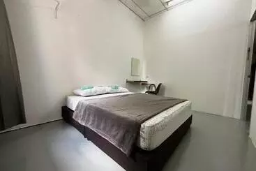 Pensione Jiaxin Dormitory Setia Indah 家馨青年旅宿