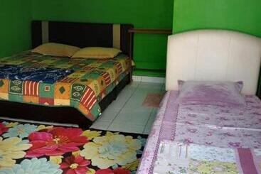 Pensión Pelangi Roomstay