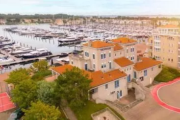 Lomakeskus Summio Marina Port Zélande