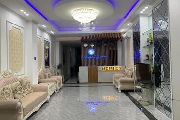 هتل Khách Sạn Starfish Tuy Hoà