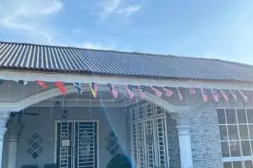 ペンション Teratak Tiga Homestay Padang Besar