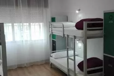 Pensió Albergue Lalin Centro