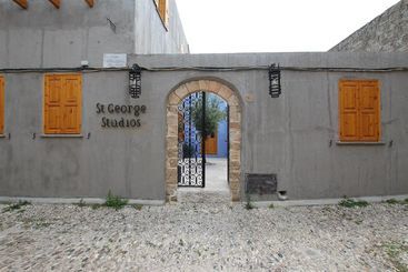 فندق Saint George Studios