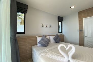 هتل Chez Nous Boutique Resort