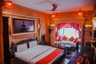 Hotel Lal Garh Fort And Palace