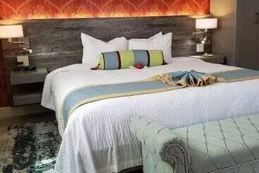 Sens Hotel & Vanne Bistro Berkeley