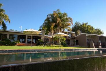 Pension River Place Manor