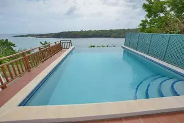 Hotel Two Bays Beach Villa Apartment And Studios