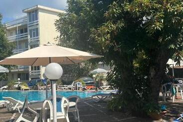 Hotelli Mondial Park