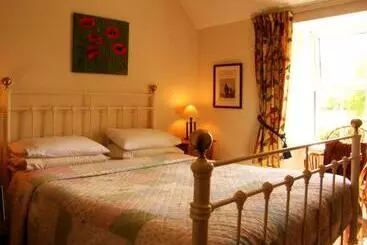 Bed & Breakfast Druid Cottage
