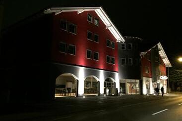 ホテル Café Schatz