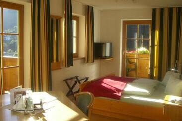 צימר Landhaus Servus