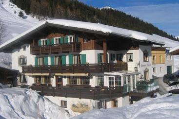 Hotelli Bühlhof Appartements