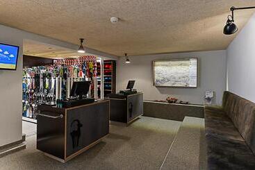 Hotel Garni Sursilva