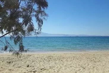 Huoneistohotelli Depis Beachfront Villas