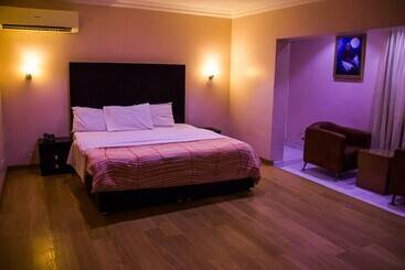 هتل Island Heights