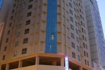 هتل Marina Tower