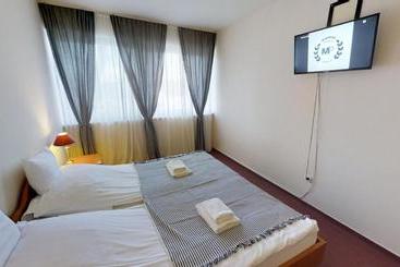 ベッドアンドブレックファースト Minerva Panzió