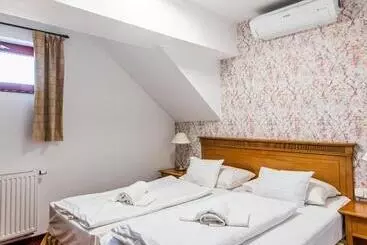 Borhotel Sziluett Farkasmály