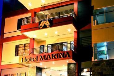 ホテル Marina