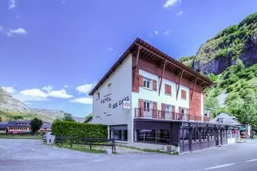 Hostal Les Cimes