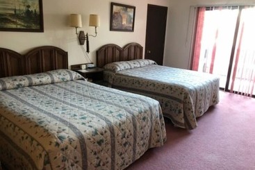 בית מלון כפרי Whitecap Mountains Resort