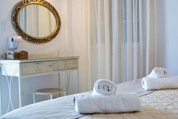 בית מלון כפרי Casa Nostra Rooms & Studios