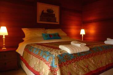 Bed and Breakfast Silverpoint Estate