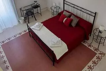 تختخواب و صبحانه La Maison De Cavour