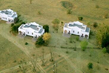 Bed & Breakfast Leeuwenhof Country Lodge & Garden Spa