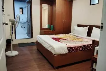 Hotel Hazrath Inn