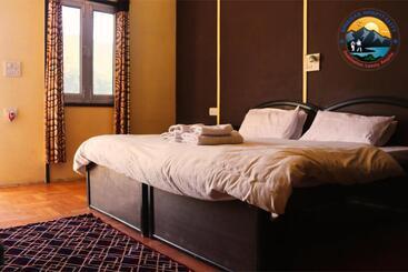 Отель Kedar Heights Heli Resort