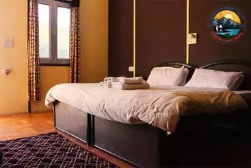 Hotel Kedar Heights Heli Resort