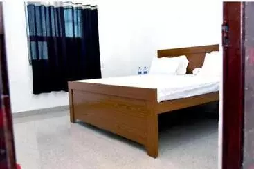 Pensione K P Guest House